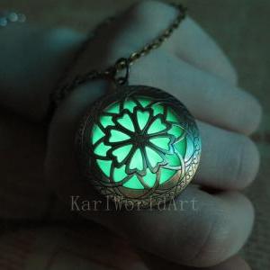Green Brass Plated Glow In The Dark Celtic Galaxy..