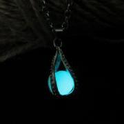 Free shipping Cyan Luminous ball, Dragon Claw, prom jewelry, party jewelry,Glow in the dark Cyan necklace,Glowing Pendant Necklace