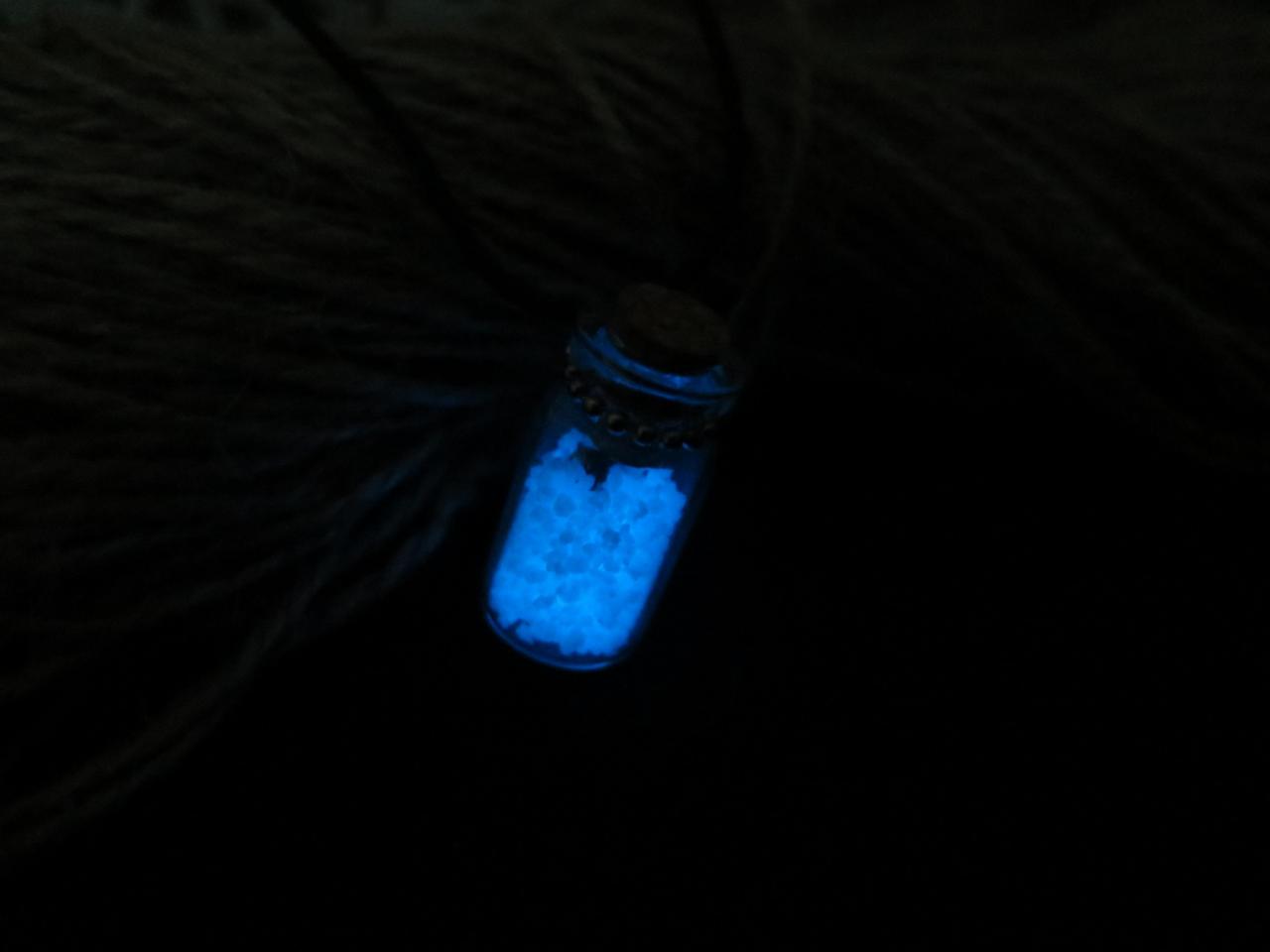 Shipping Blue Wishing Bottle Glowing Necklace , Glow Bracelet In The Dark, Glowing Jewelry,glow Pendant Necklace